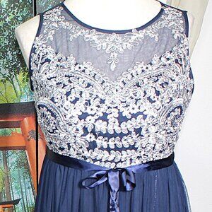 COCKTAIL DRESS, METALLIC SILVER LACE/ BLUE PLUS 2X (MOTHER OF BRIDE)